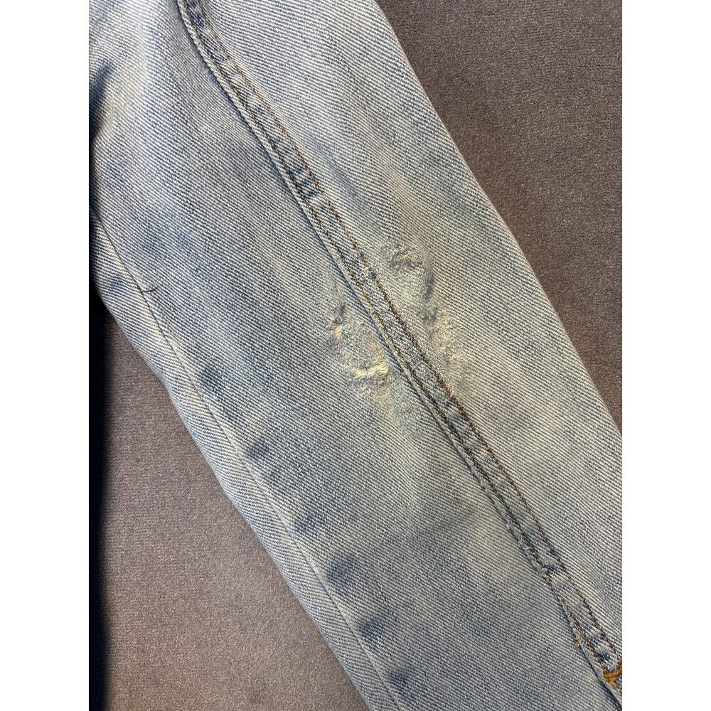 GAP Women’s Medium Denim Jacket Light Wash Distressed Button Up with Pockets - Picture 10 of 11